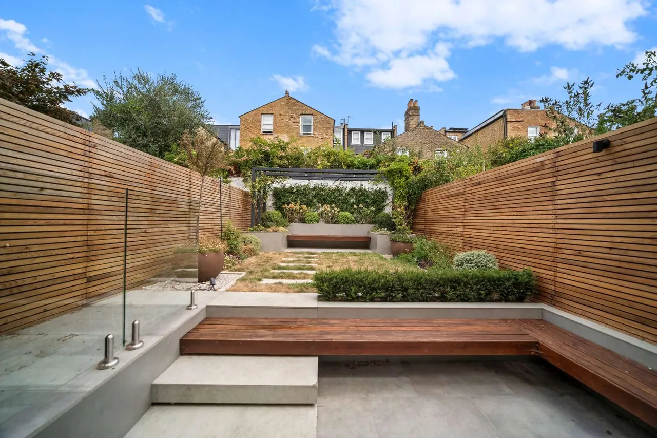 Devereux Road, London, SW11 6JS, photo 2