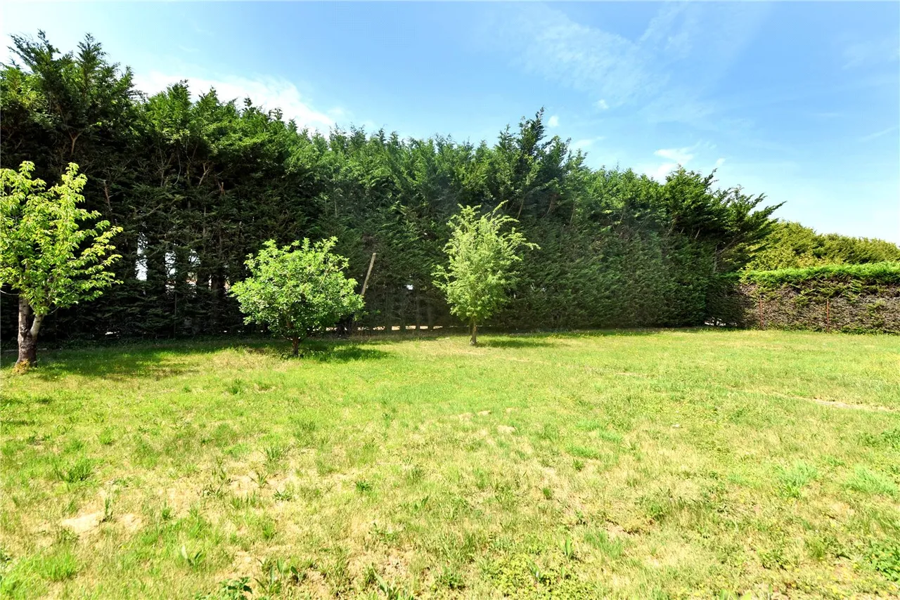 Croydon Lane, Banstead, SM7, photo 24