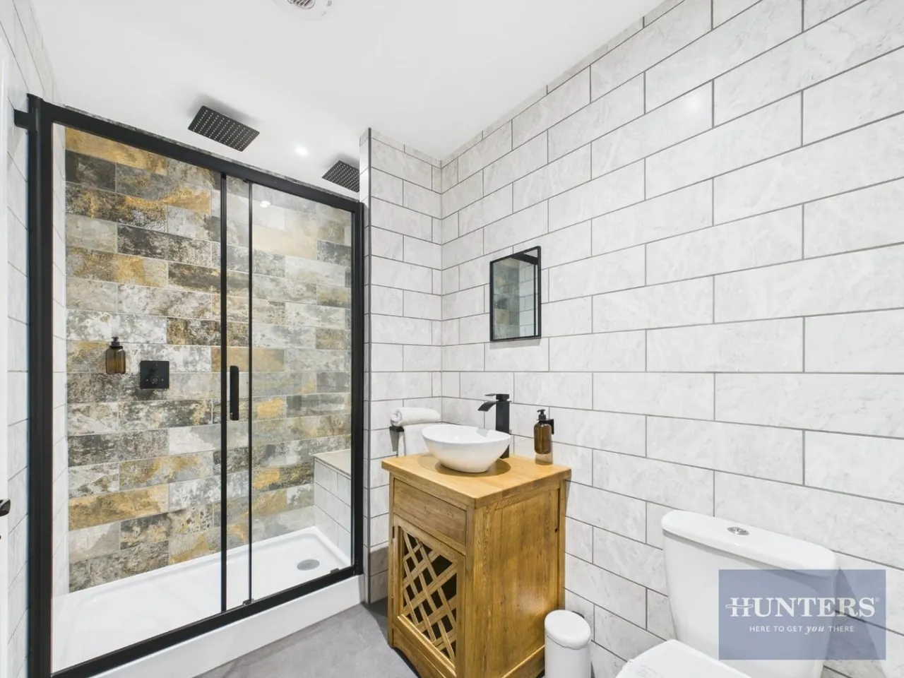 Southgate Street, GL1, photo 4