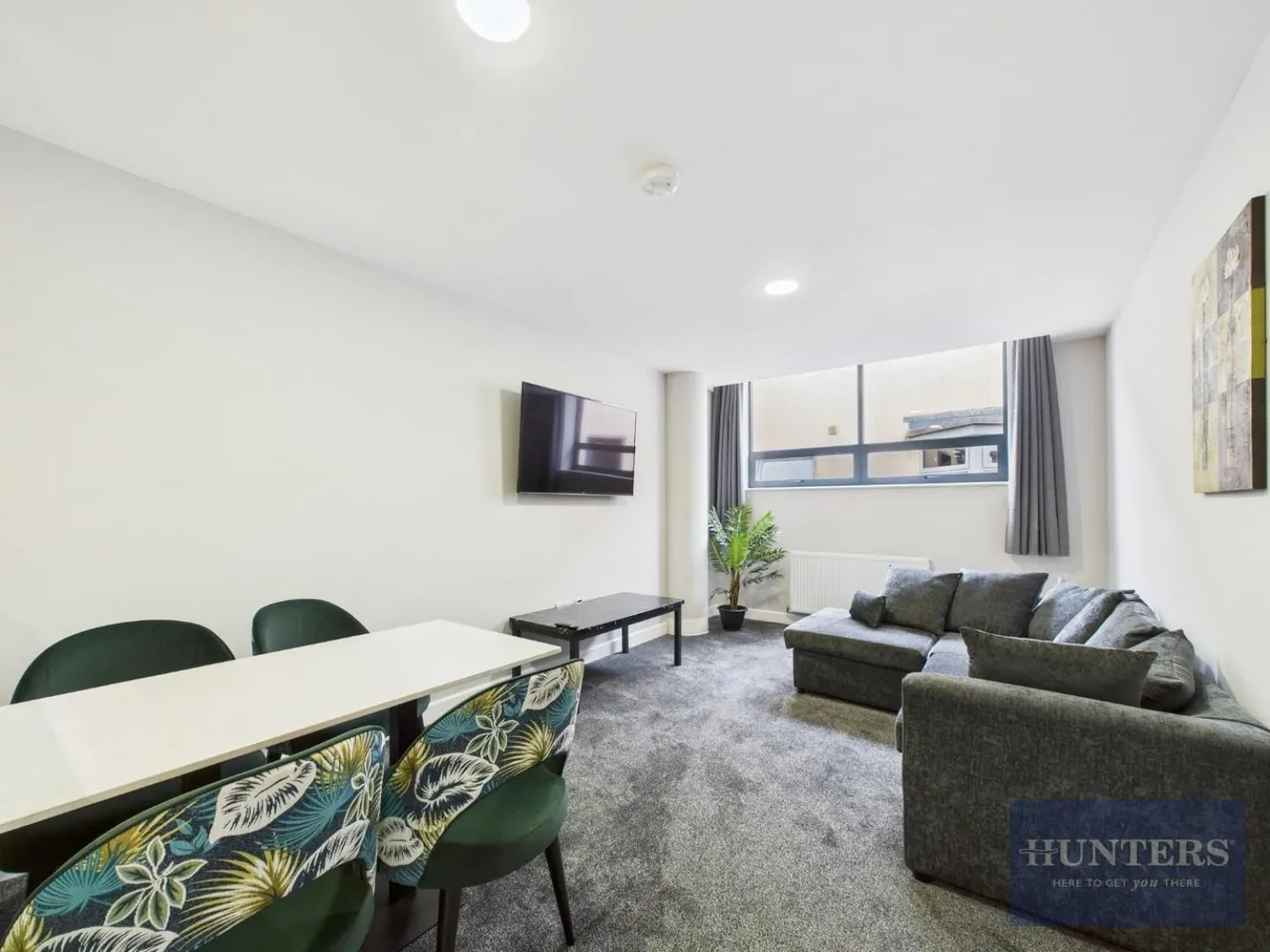 2 bed flat to rent, Southgate Street, GL1