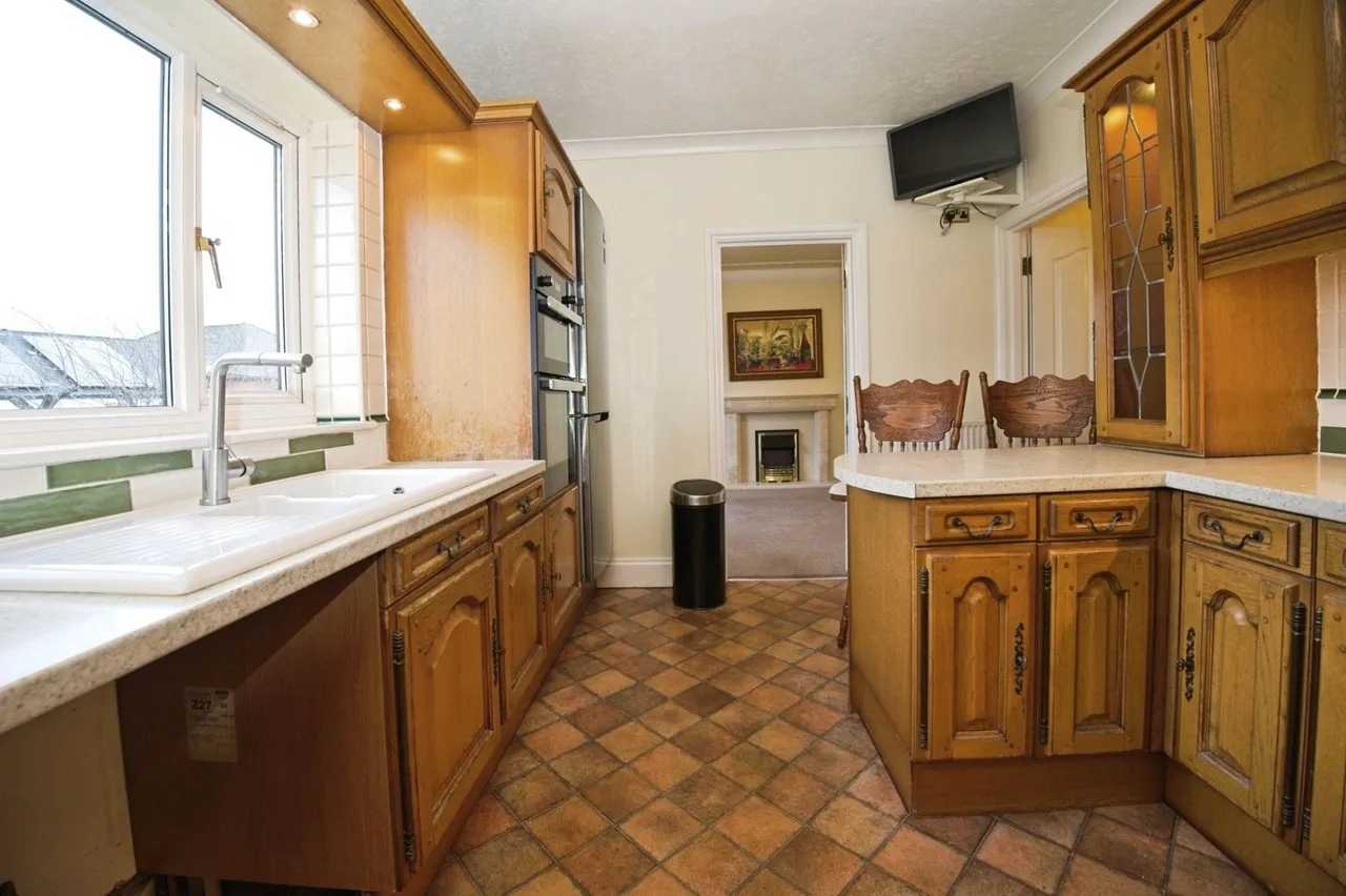 Station Road, Caerleon, Newport, NP18, photo 16