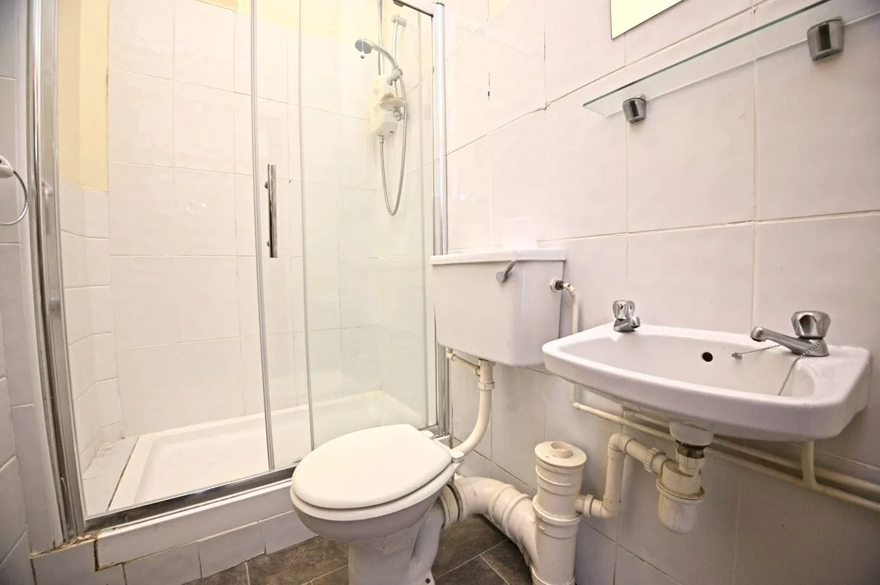 Station Road, Caerleon, Newport, NP18, photo 10