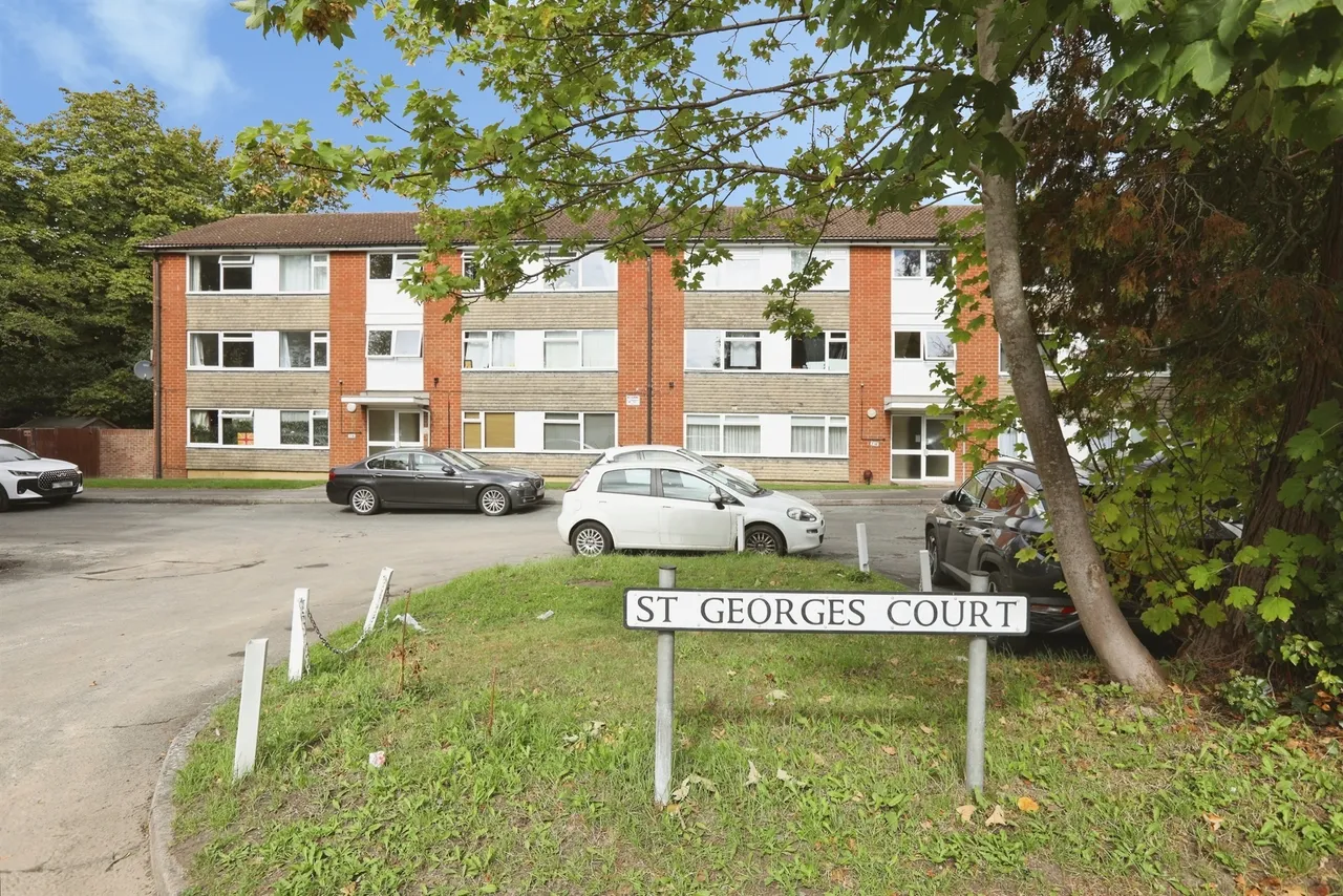 London Road, East Grinstead, photo 9