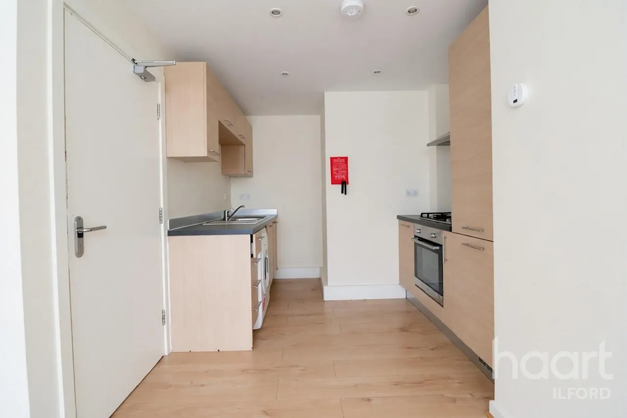 Spring Place, Barking, IG11, photo 8