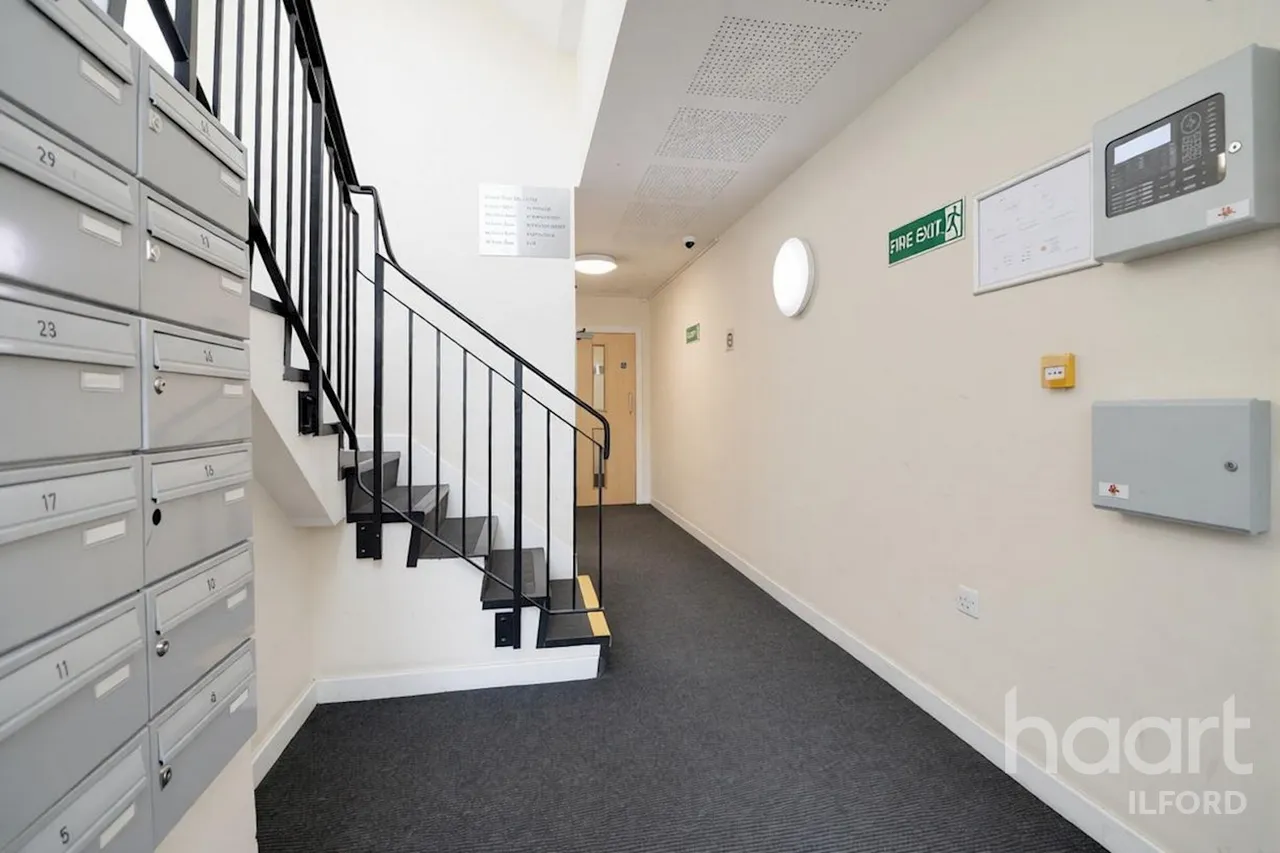 Spring Place, Barking, IG11, photo 2