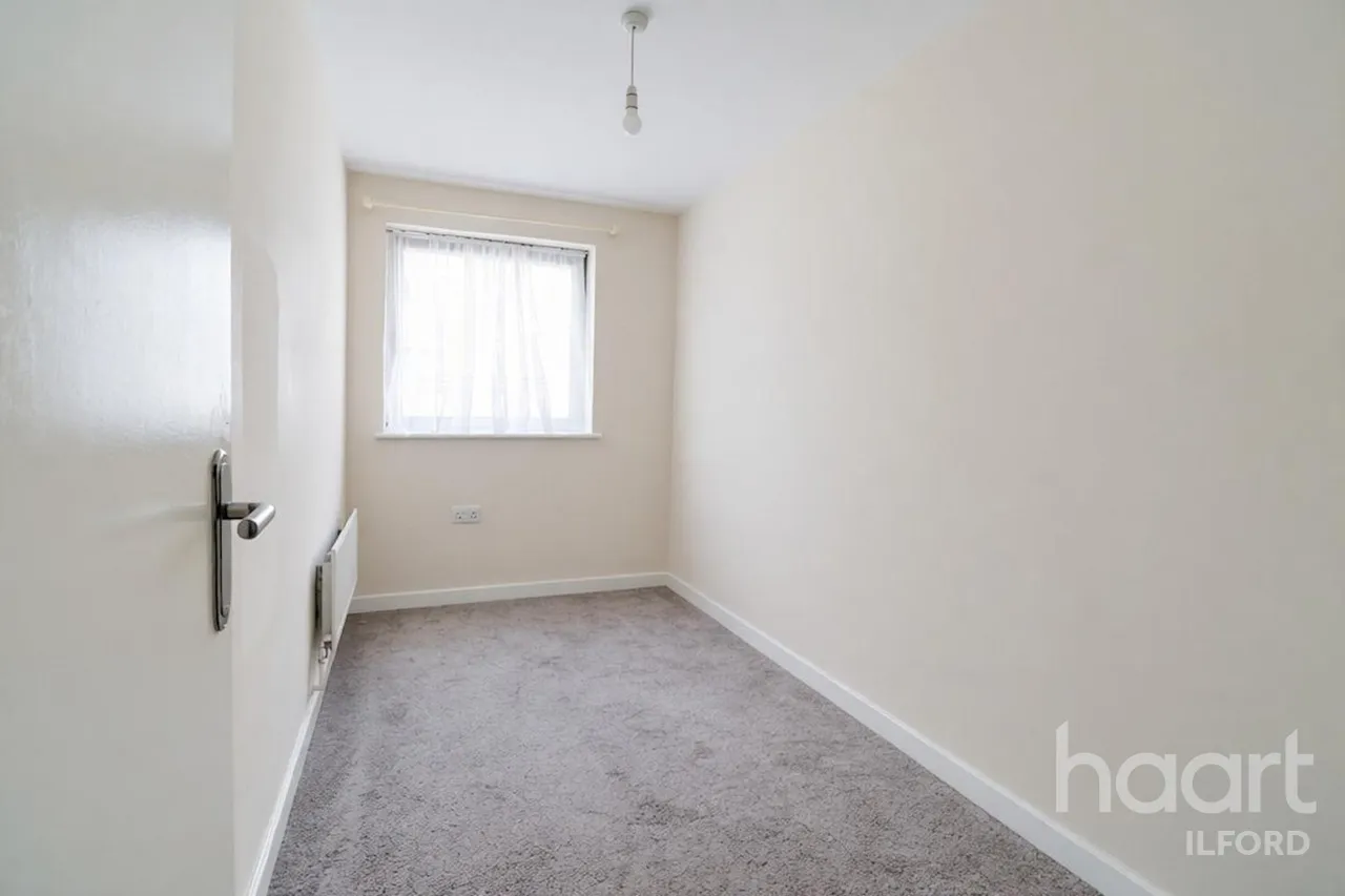 Spring Place, Barking, IG11, photo 11