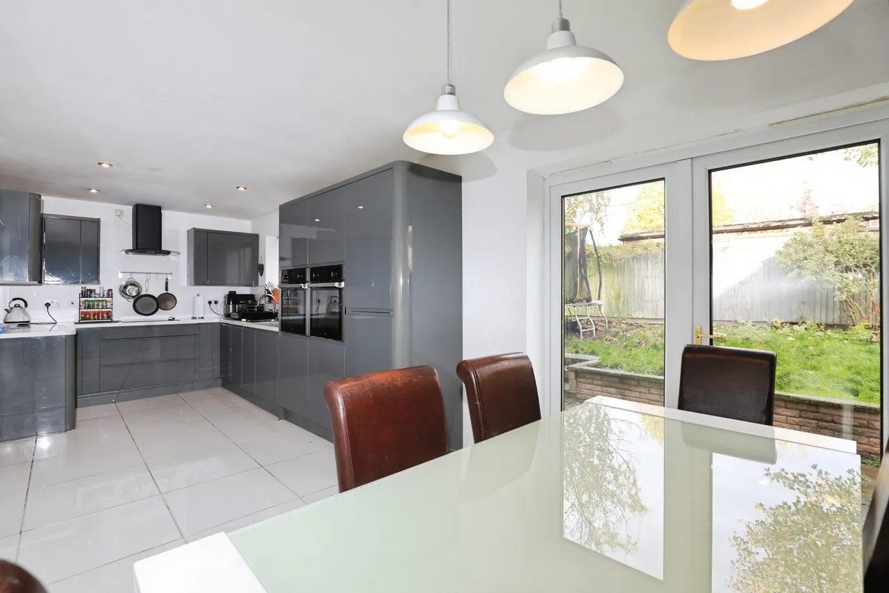 Rubin Drive, Crewe, photo 3