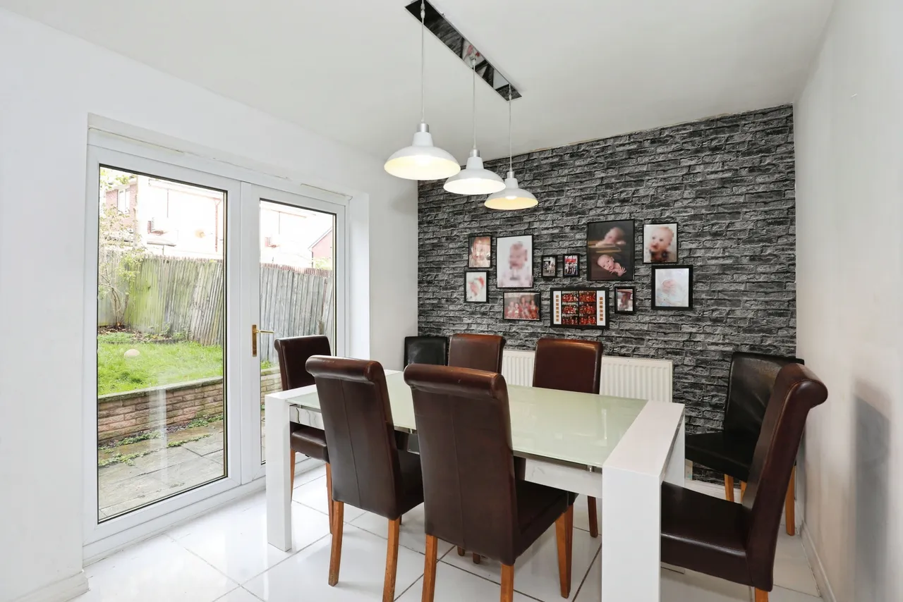 Rubin Drive, Crewe, photo 4