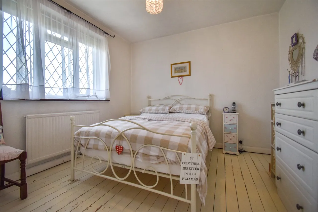 Calvert Close, Aldershot, Hampshire, GU12 4QX, photo 15