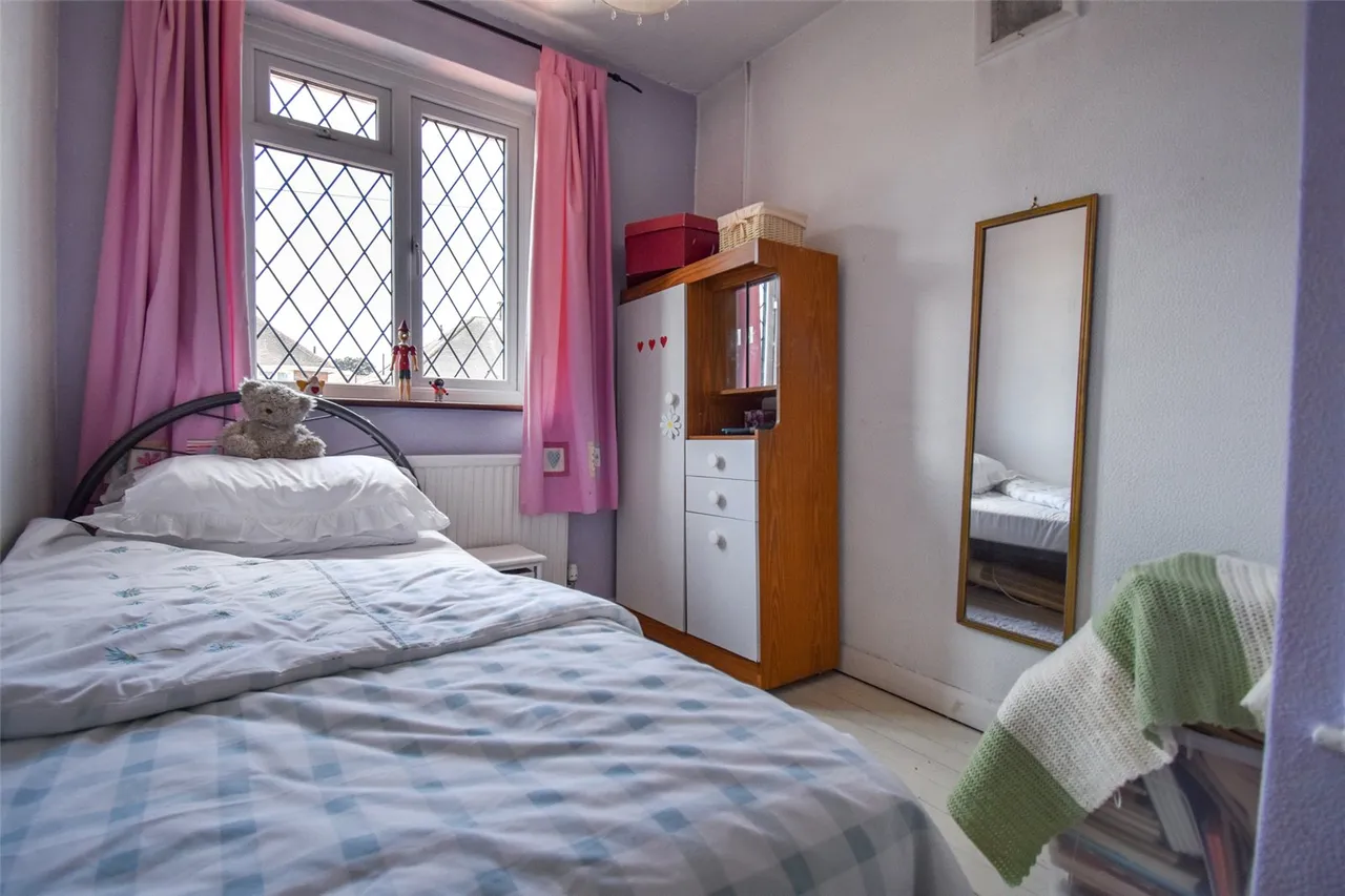 Calvert Close, Aldershot, Hampshire, GU12 4QX, photo 19