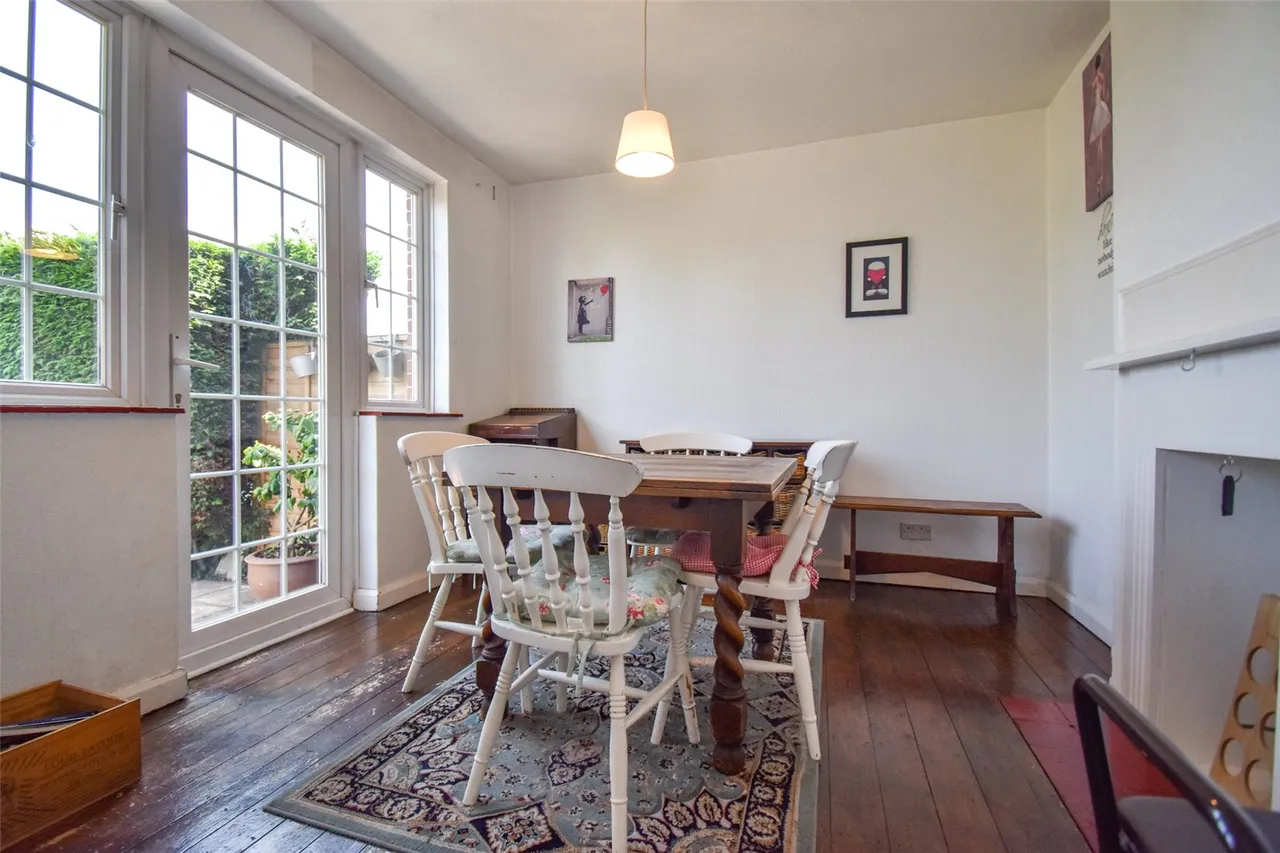 Calvert Close, Aldershot, Hampshire, GU12 4QX, photo 9