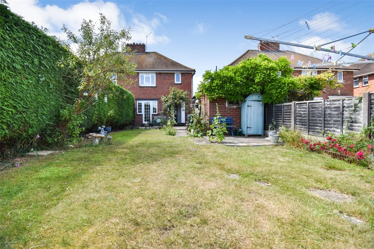 Calvert Close, Aldershot, Hampshire, GU12 4QX, photo 5