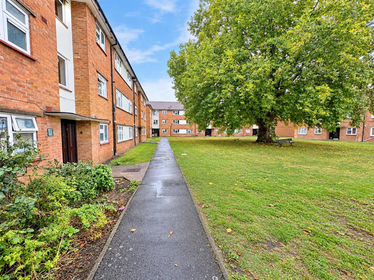 1 bed flat for sale, Hanover Way, Windsor, SL4