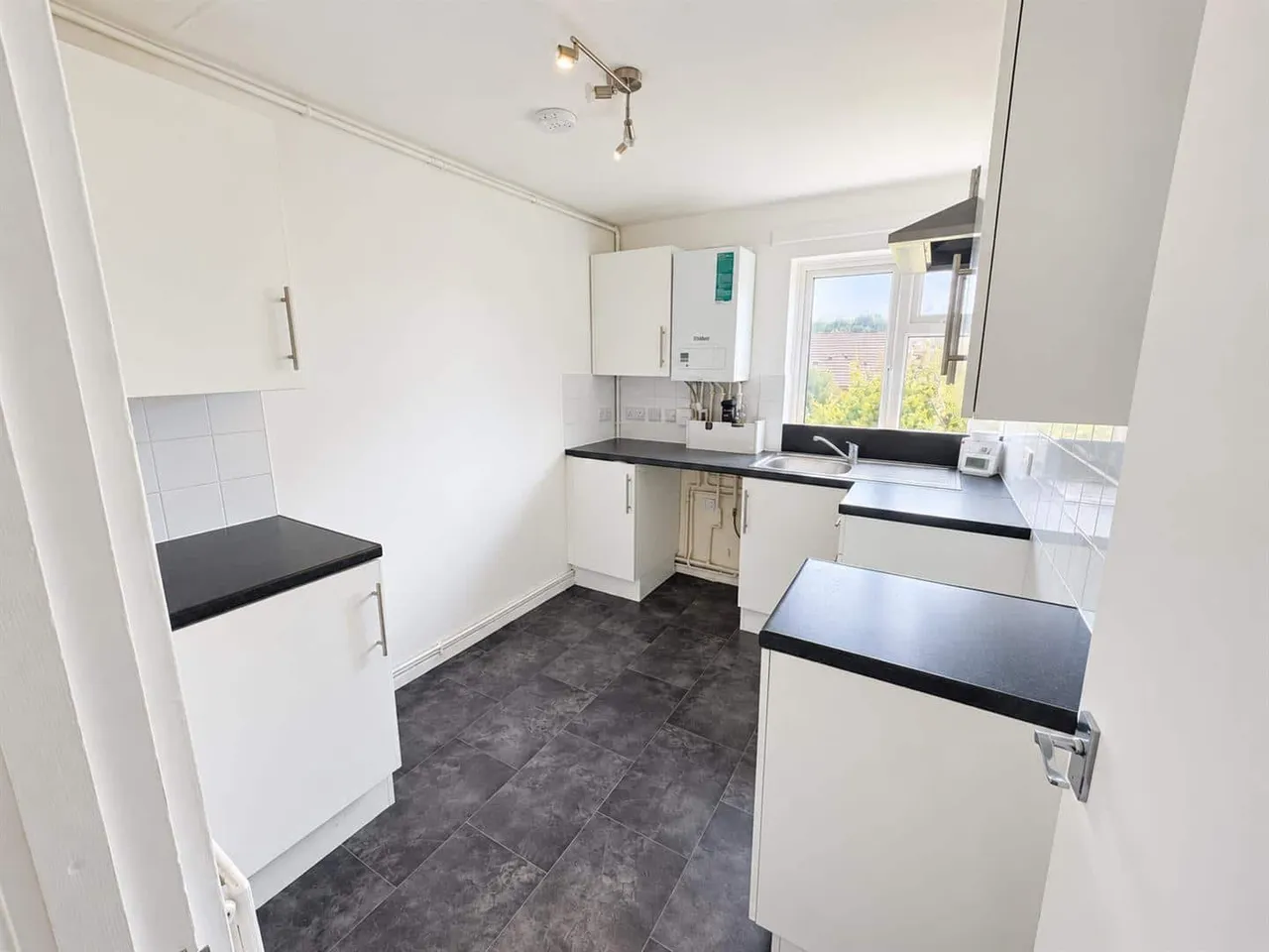 Hanover Way, Windsor, SL4, photo 5