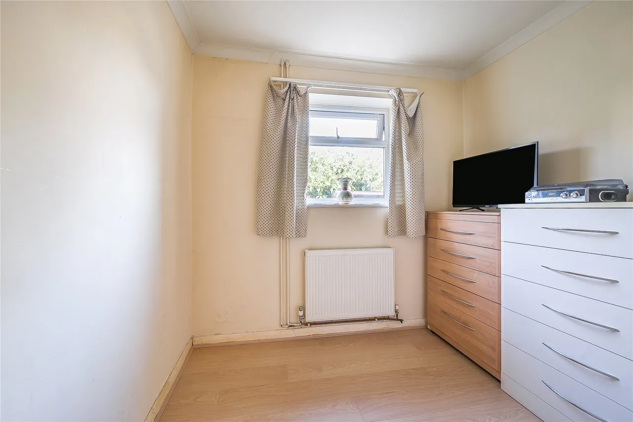 Liberty Lane, Addlestone, KT15, photo 11