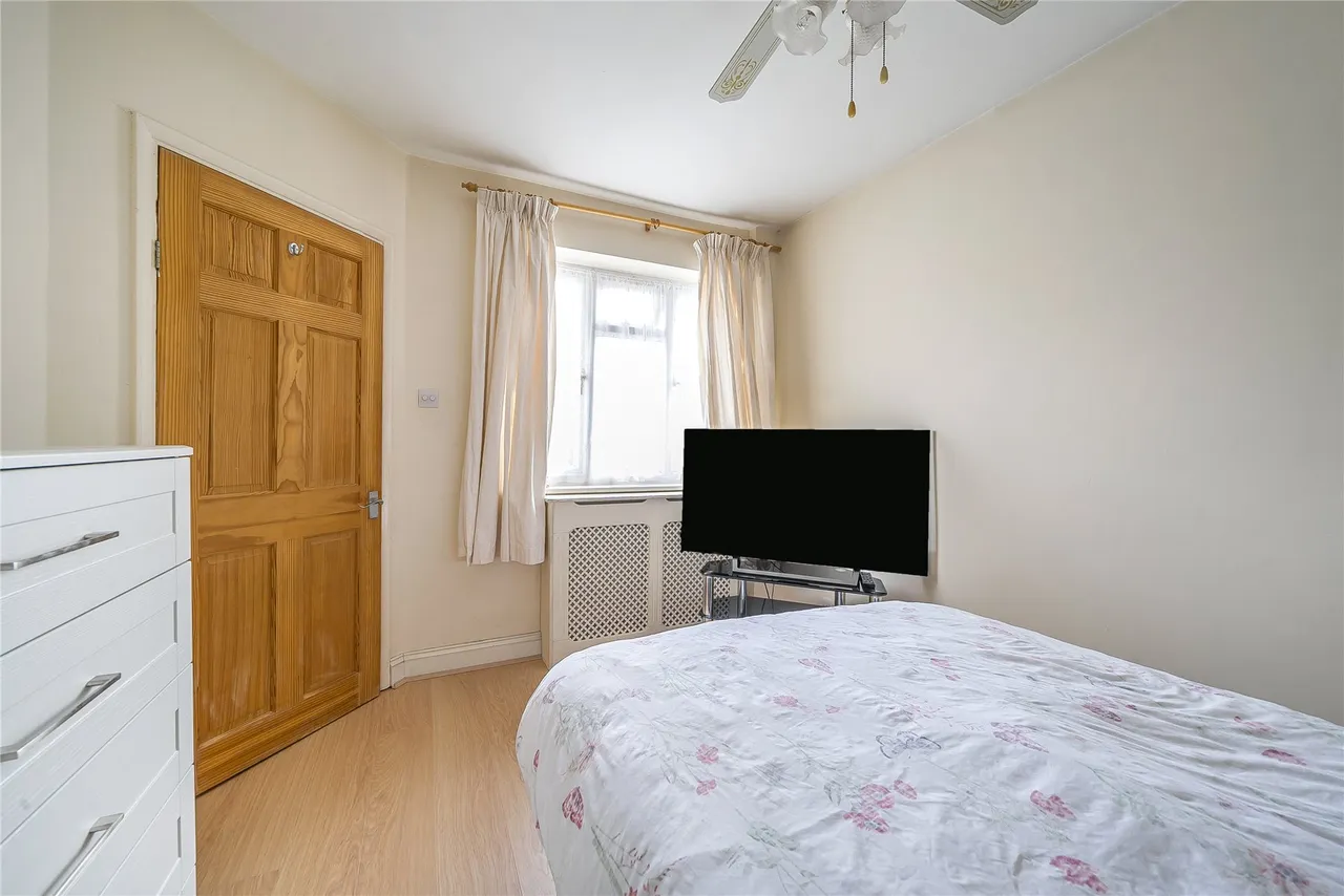 Liberty Lane, Addlestone, KT15, photo 7