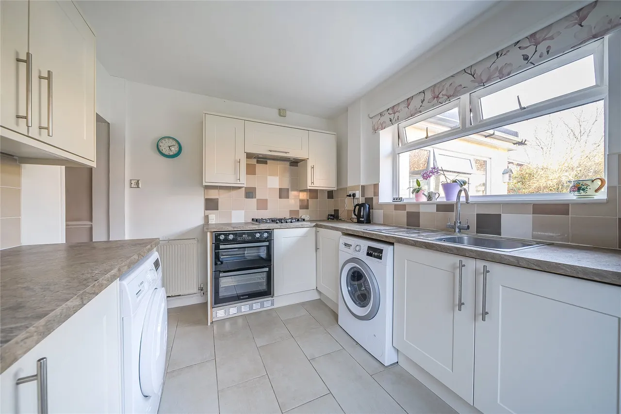 Liberty Lane, Addlestone, KT15, photo 6