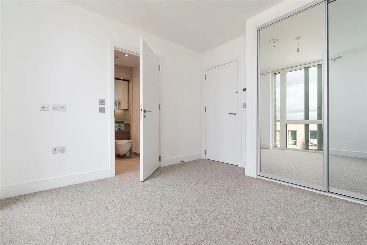 Garnet Place, West Drayton, UB7, photo 10