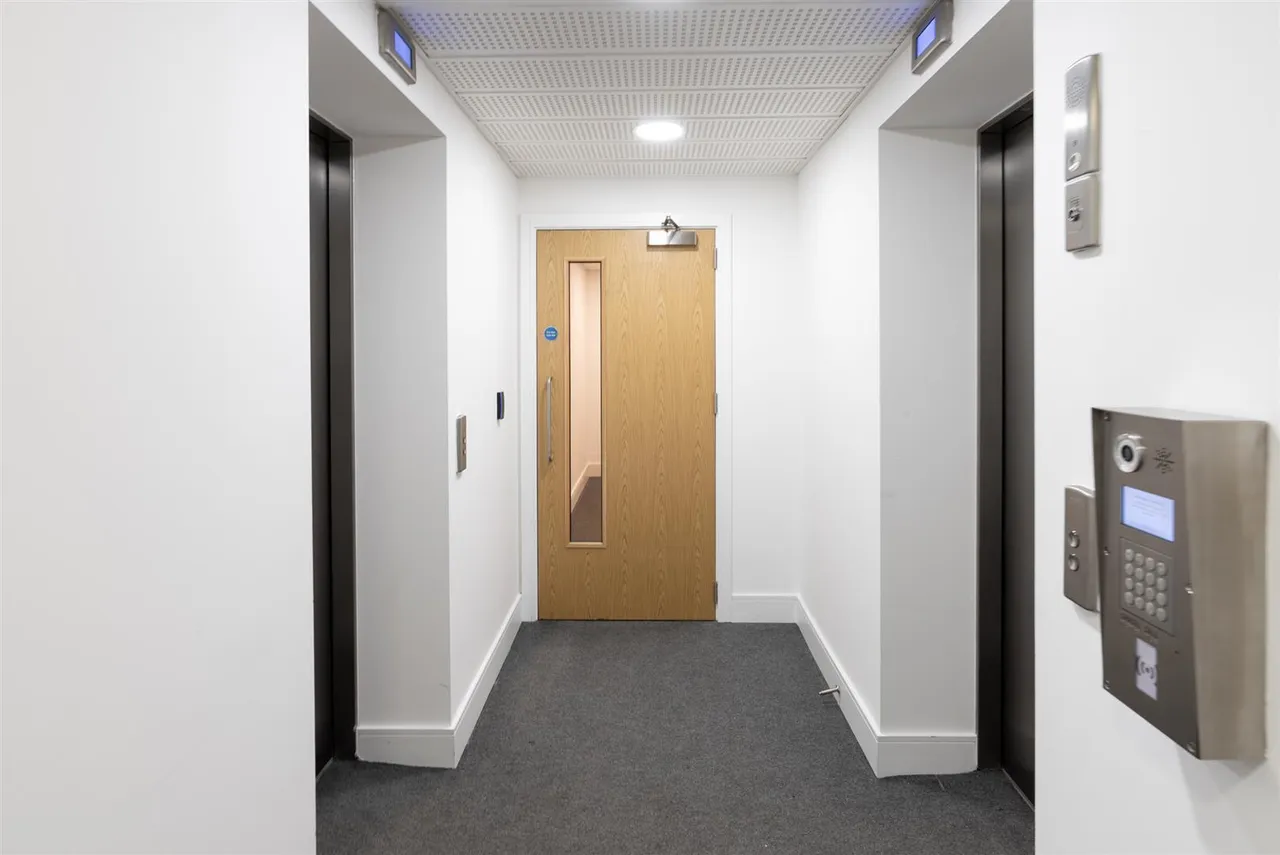 Garnet Place, West Drayton, UB7, photo 18