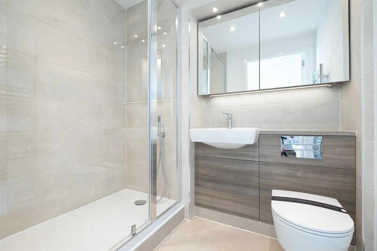 Garnet Place, West Drayton, UB7, photo 6