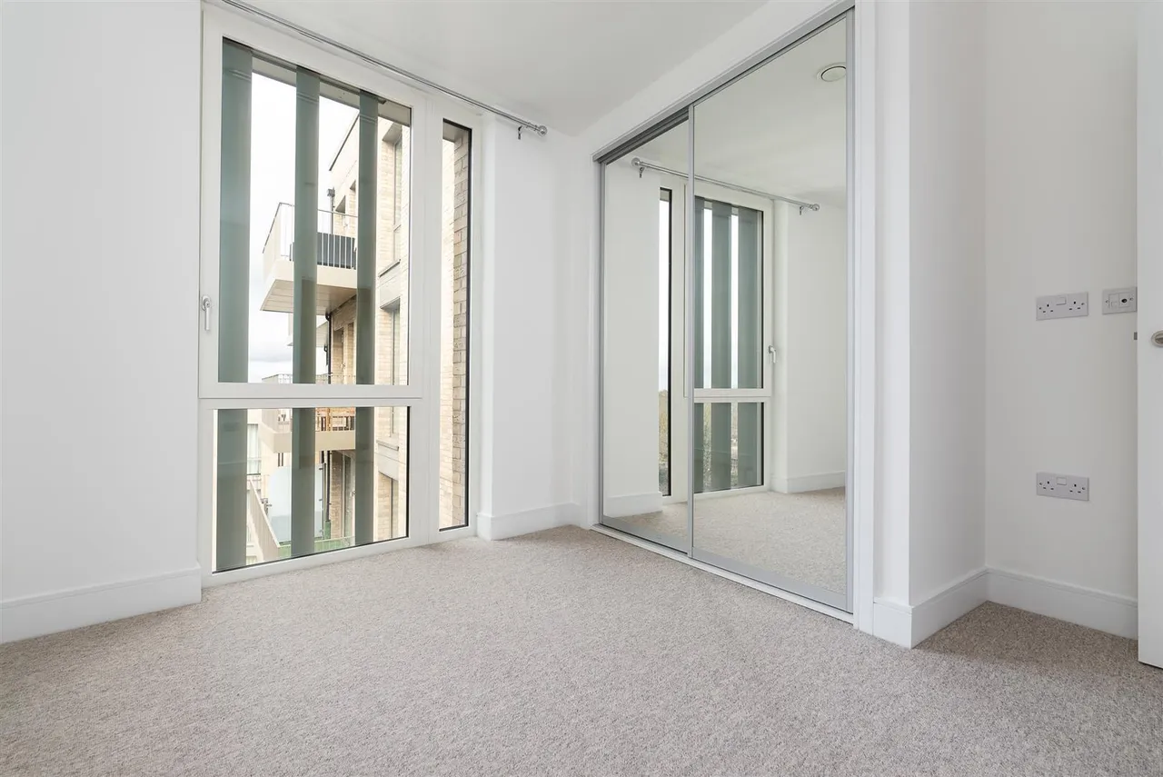 Garnet Place, West Drayton, UB7, photo 13
