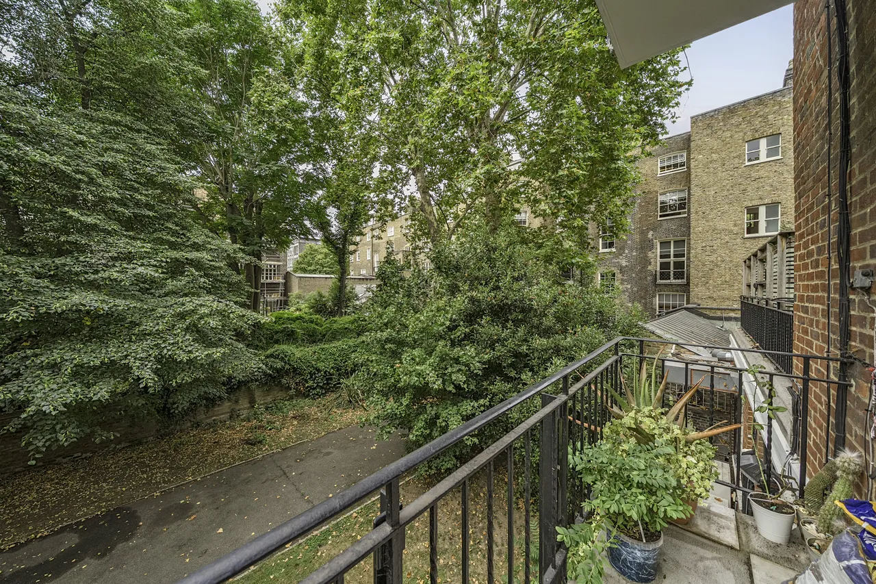 Southampton Row, London, WC1B, photo 9