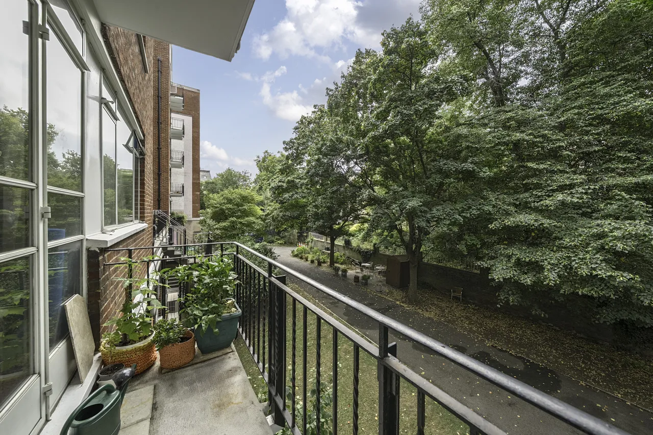 Southampton Row, London, WC1B, photo 8