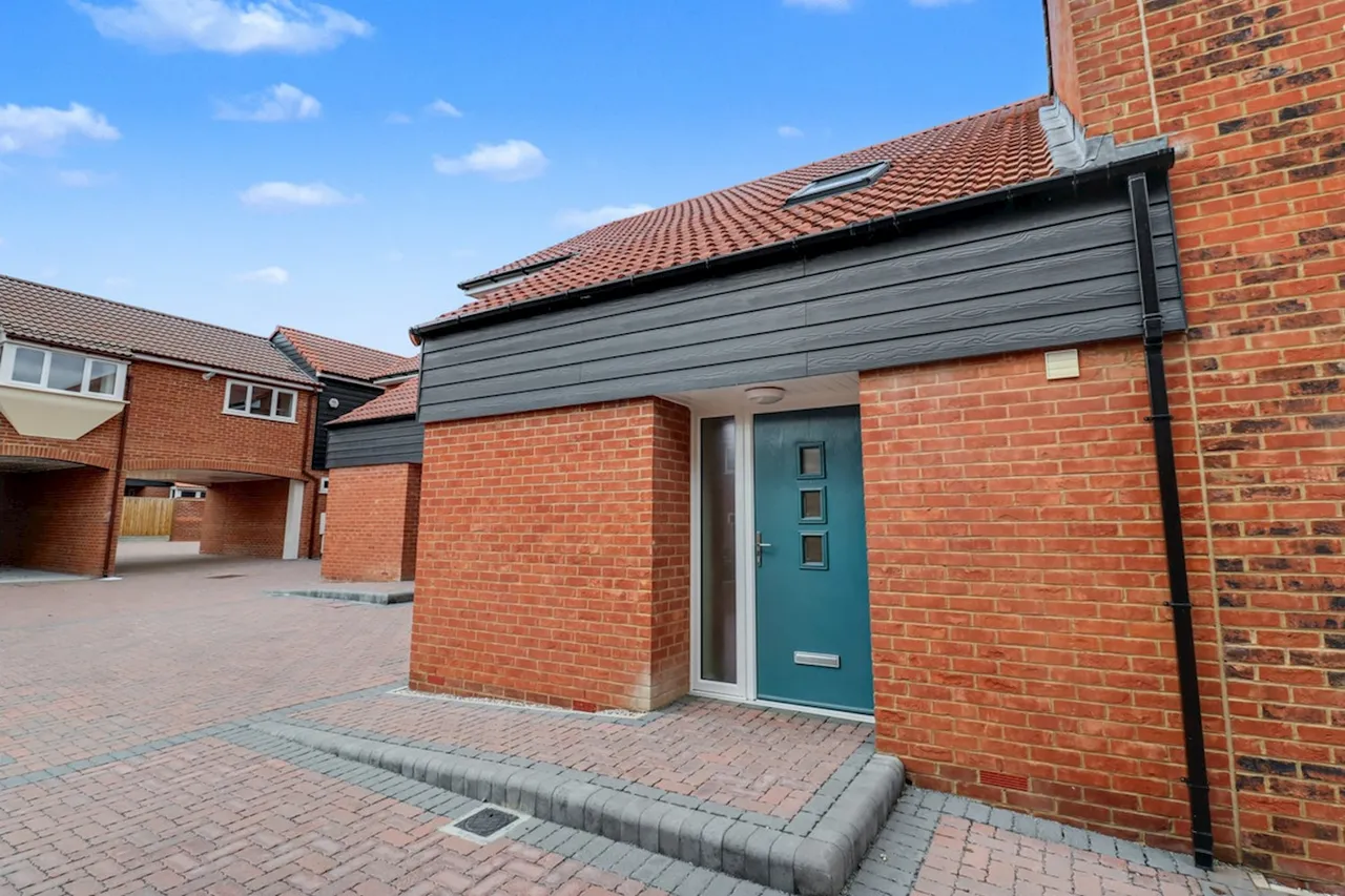 Fairview Crescent, Rayleigh, SS6, photo 15