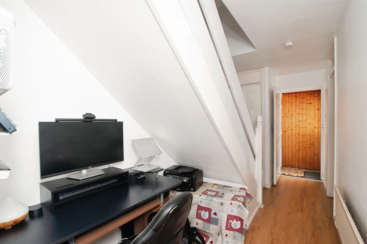 Ash Close, Eastbourne, BN22, photo 6