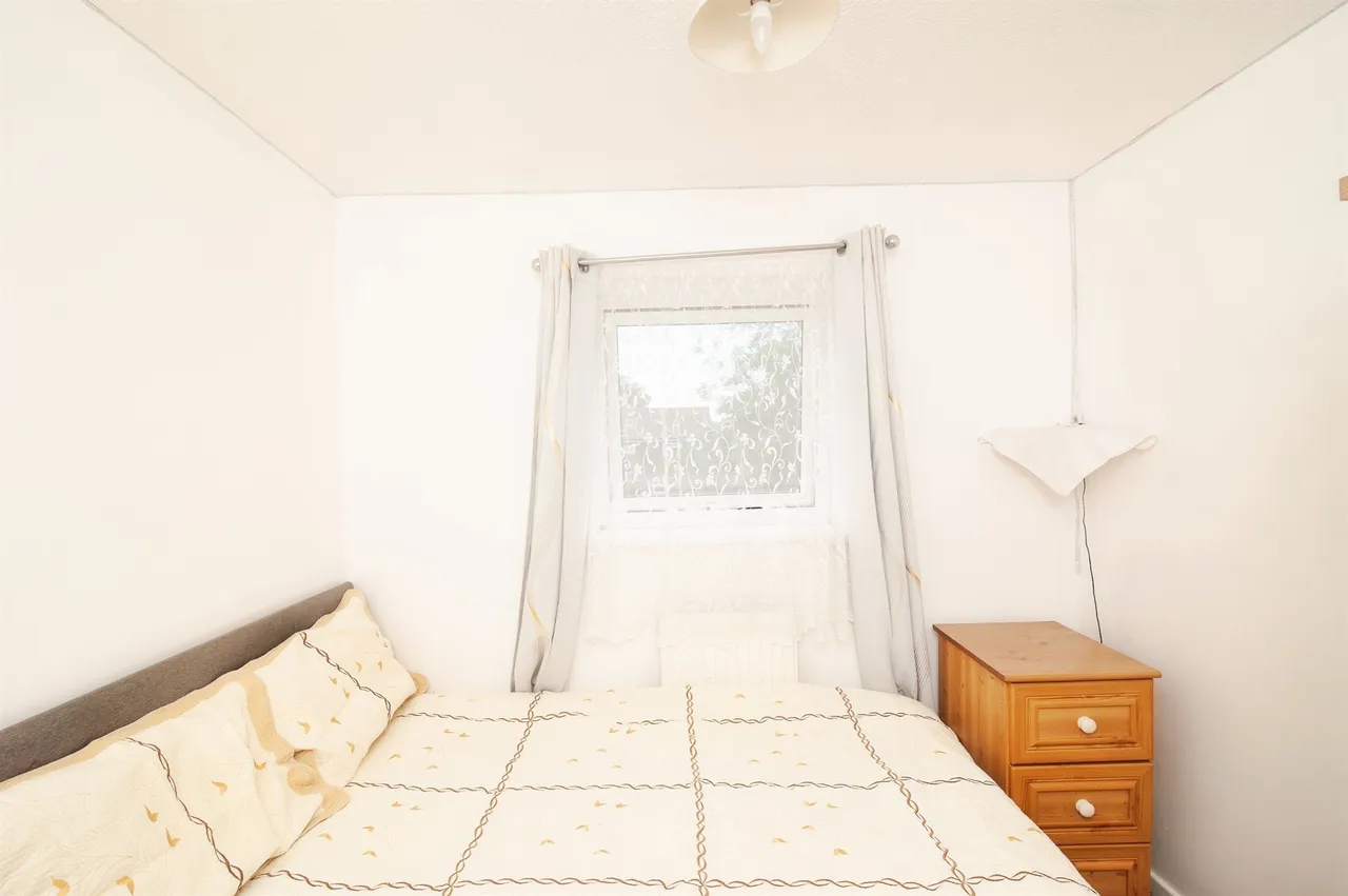 Ash Close, Eastbourne, BN22, photo 10