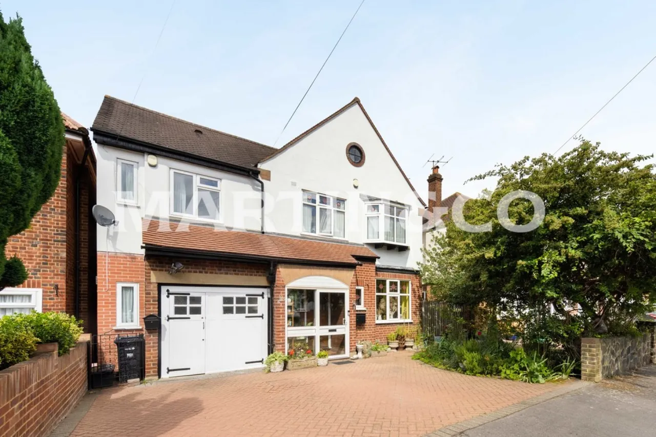 Ellesmere Close, Wanstead, photo 5
