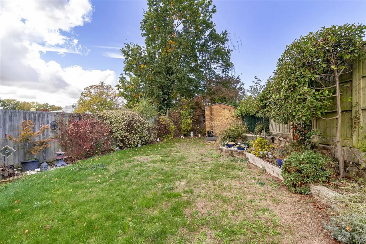 Shannon Close, Haverhill, CB9, photo 14