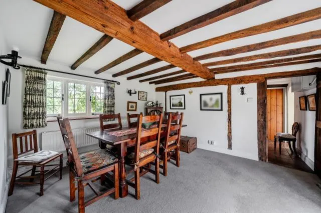 Old Chertsey Road, Chobham, GU24, photo 14