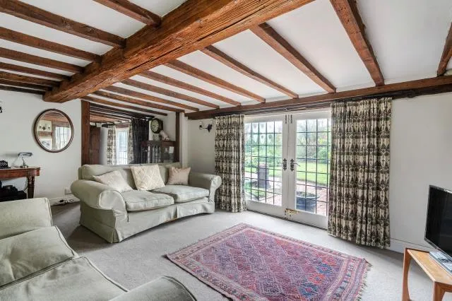 Old Chertsey Road, Chobham, GU24, photo 13