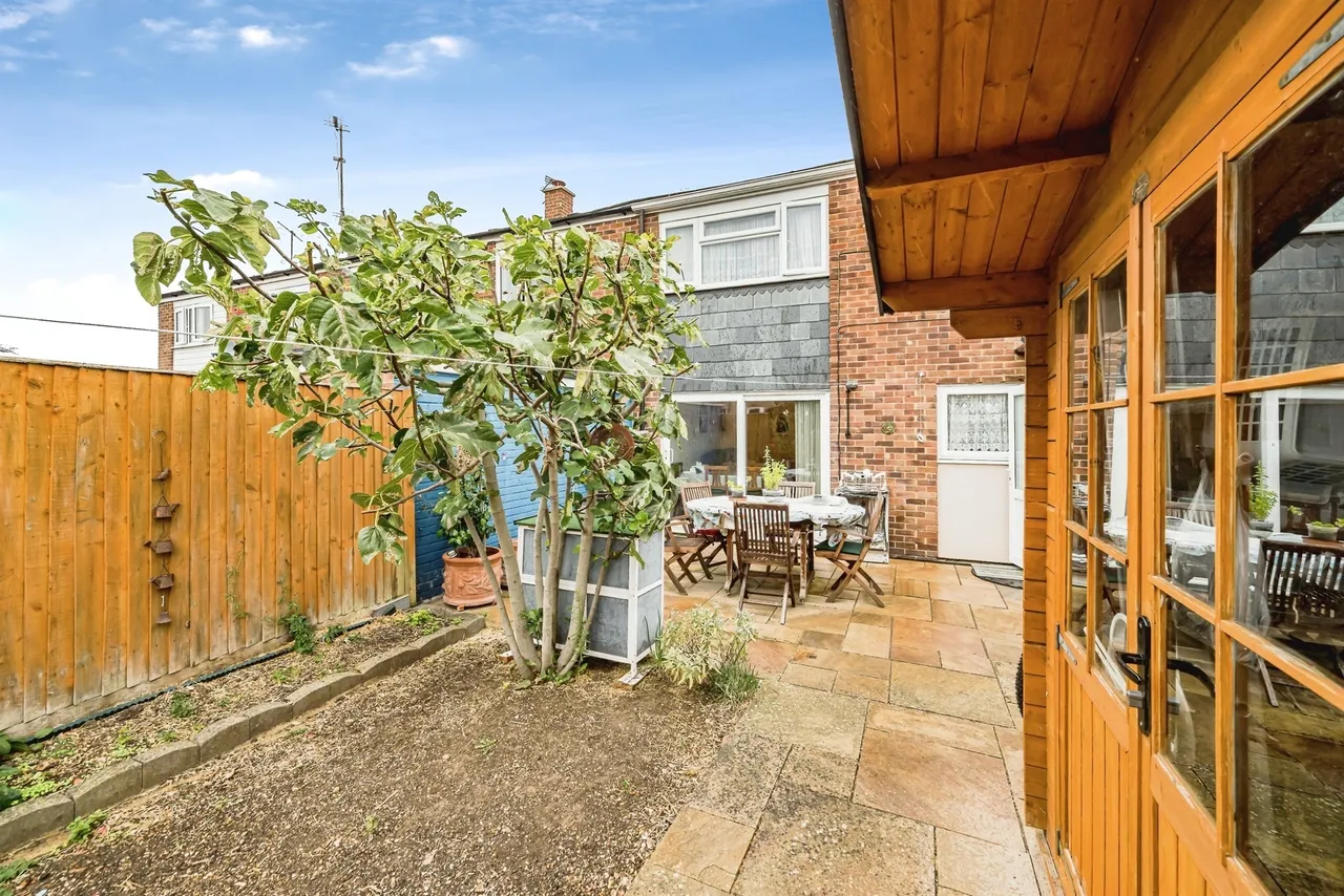 Cleveland Road, Aylesbury, photo 12