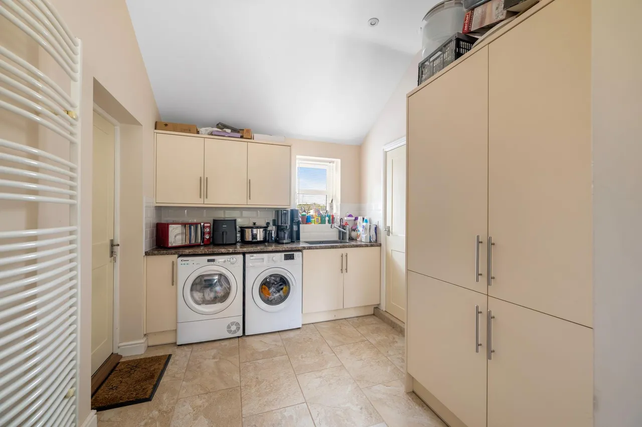 Main Street, Aunsby, NG34, photo 13