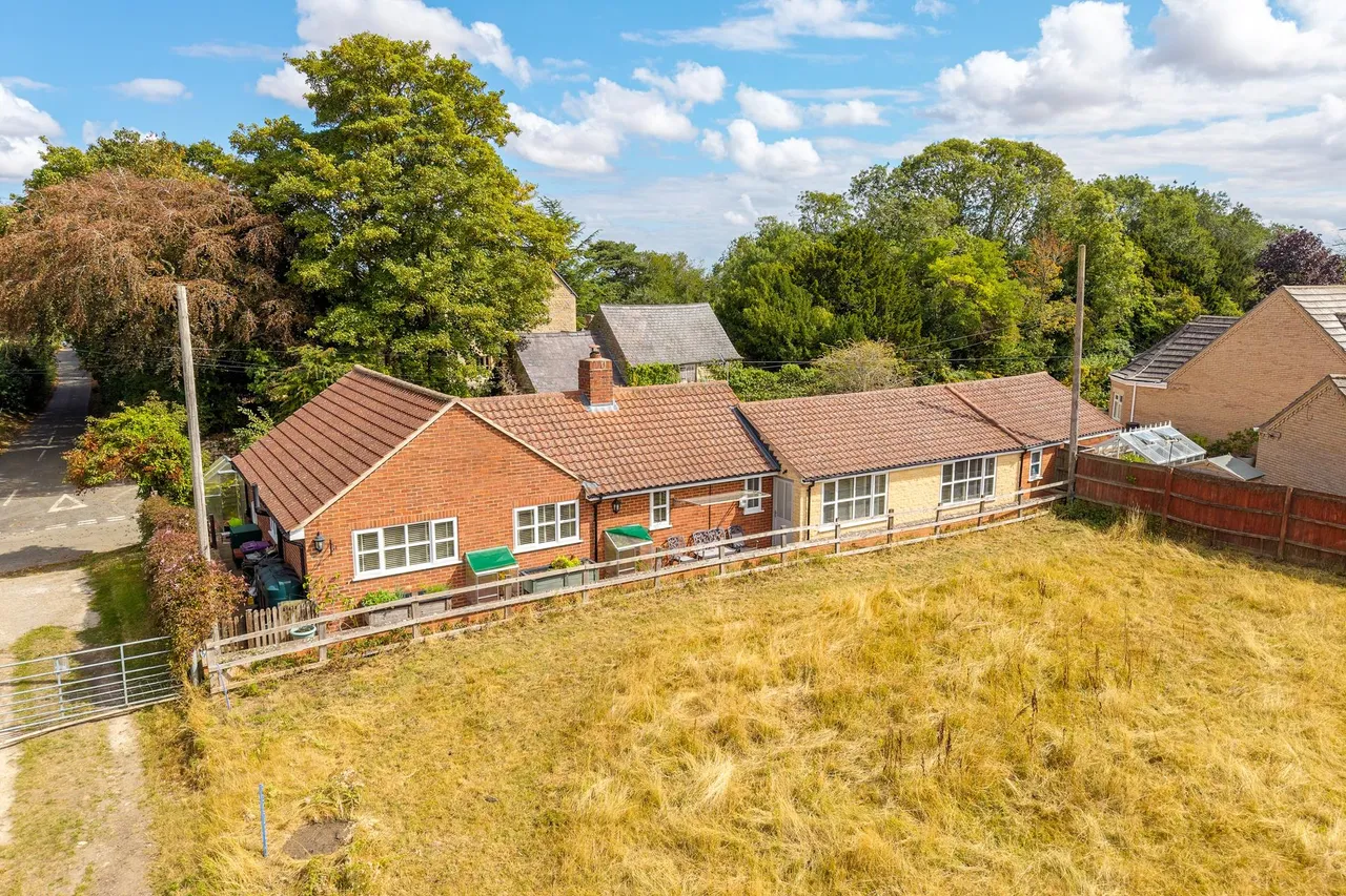 Main Street, Aunsby, NG34, photo 20