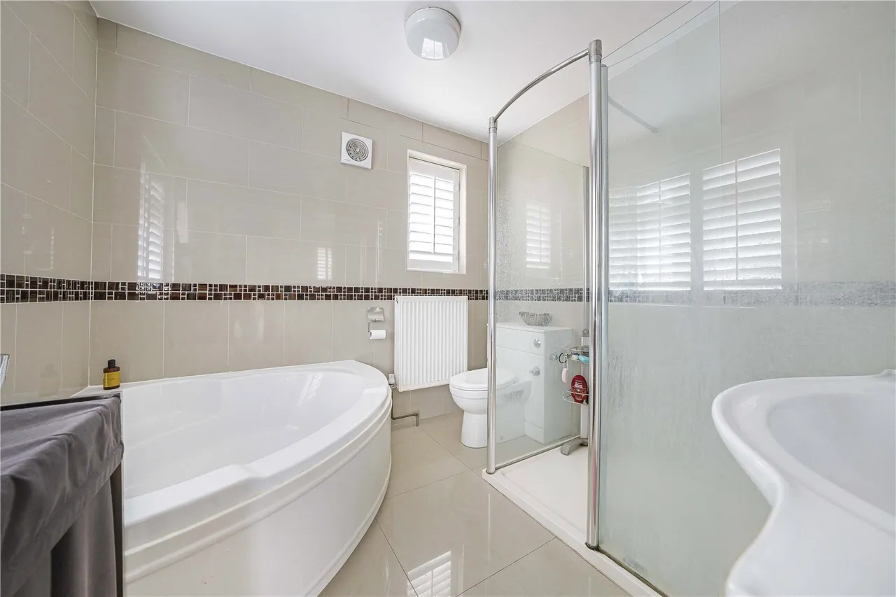 Hardwicke Avenue, Hounslow, TW5, photo 7