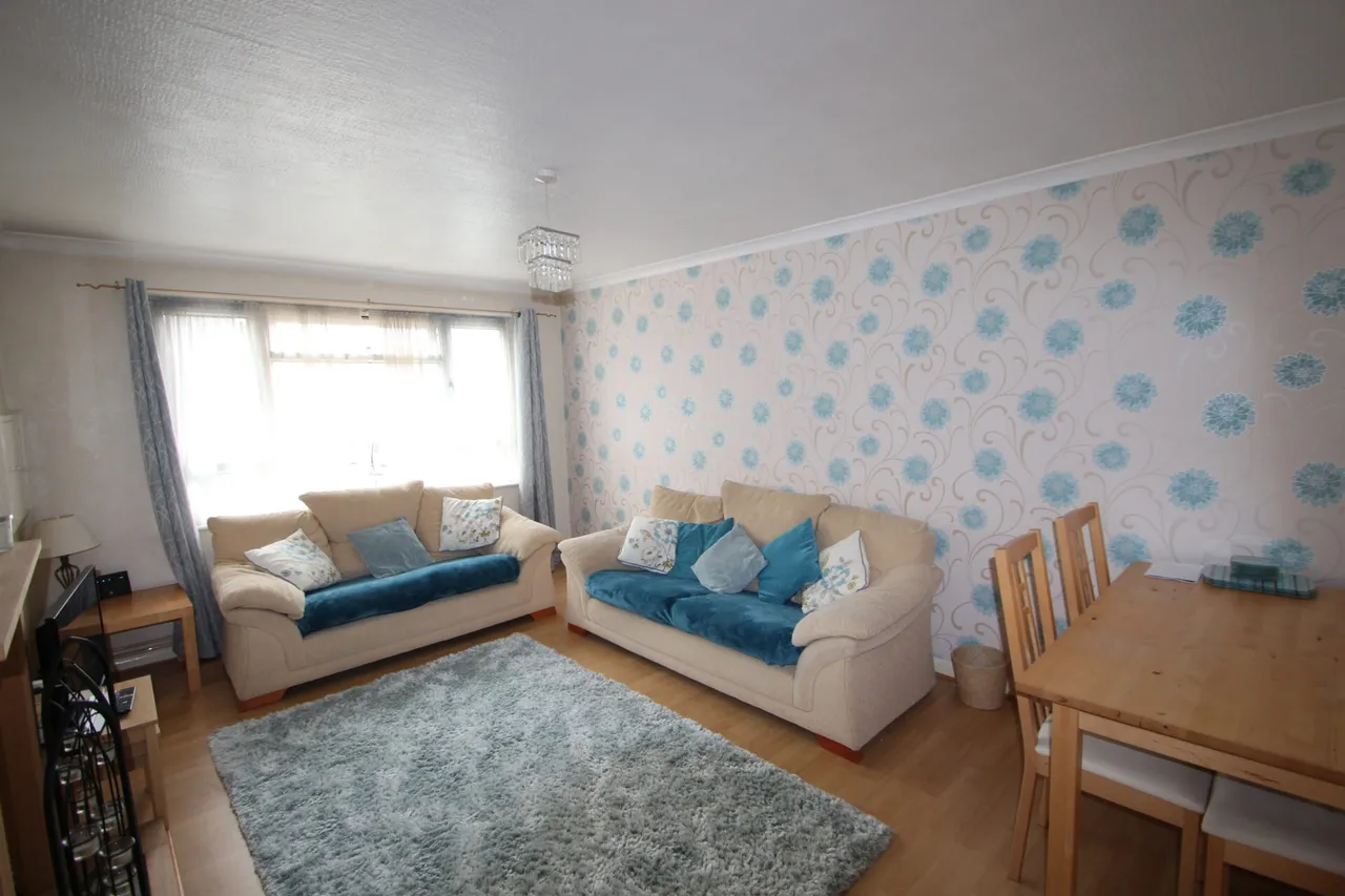 2 bed flat for sale — Barton Close, Bexleyheath