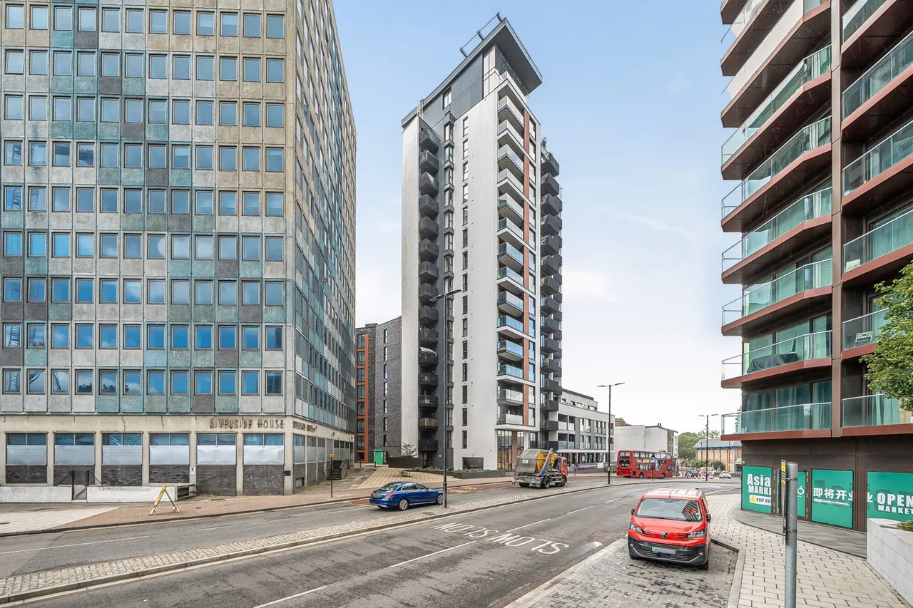 Woolwich High Street, SE18, photo 17
