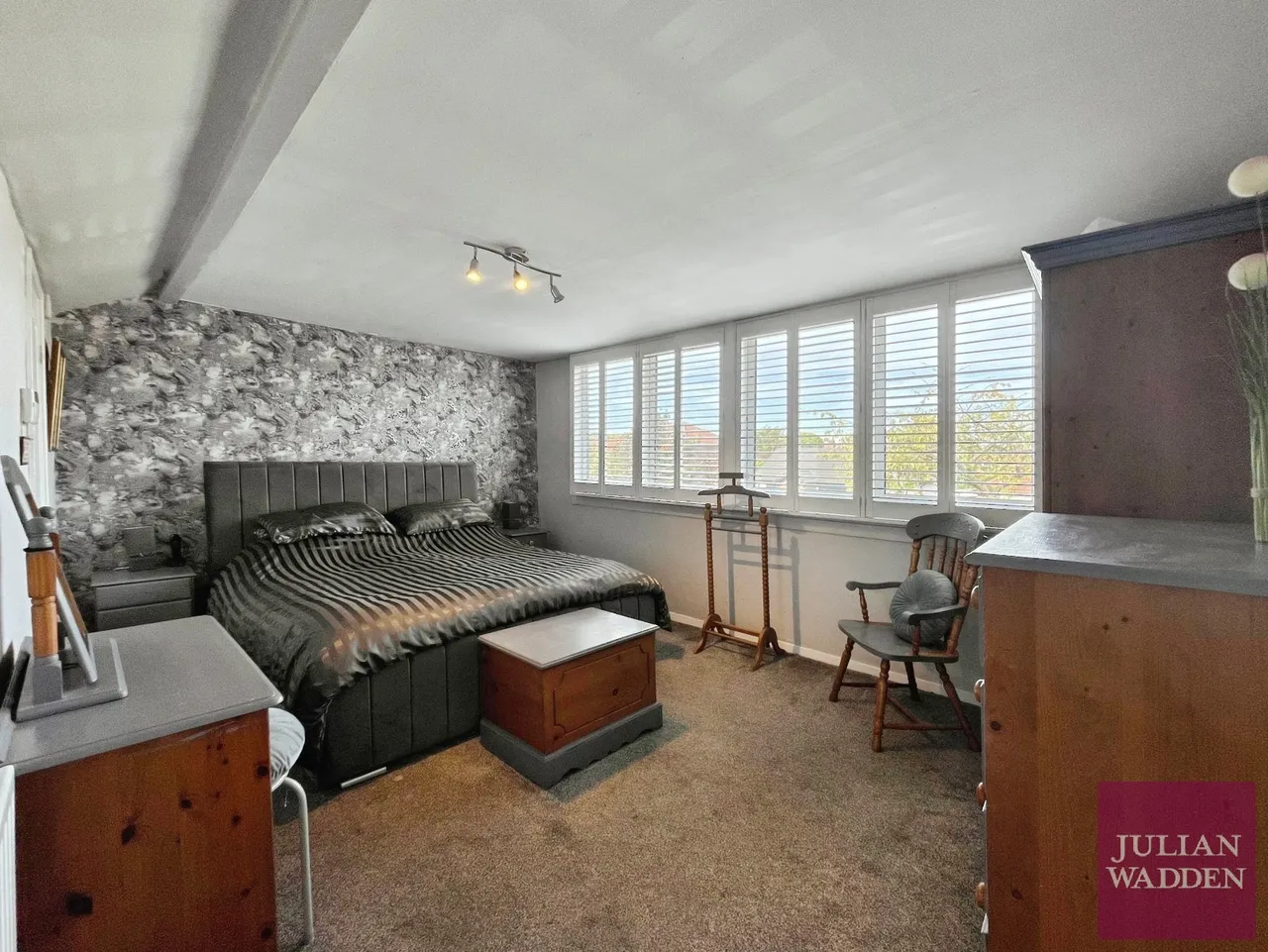 Windmill Lane, Denton, M34, photo 8