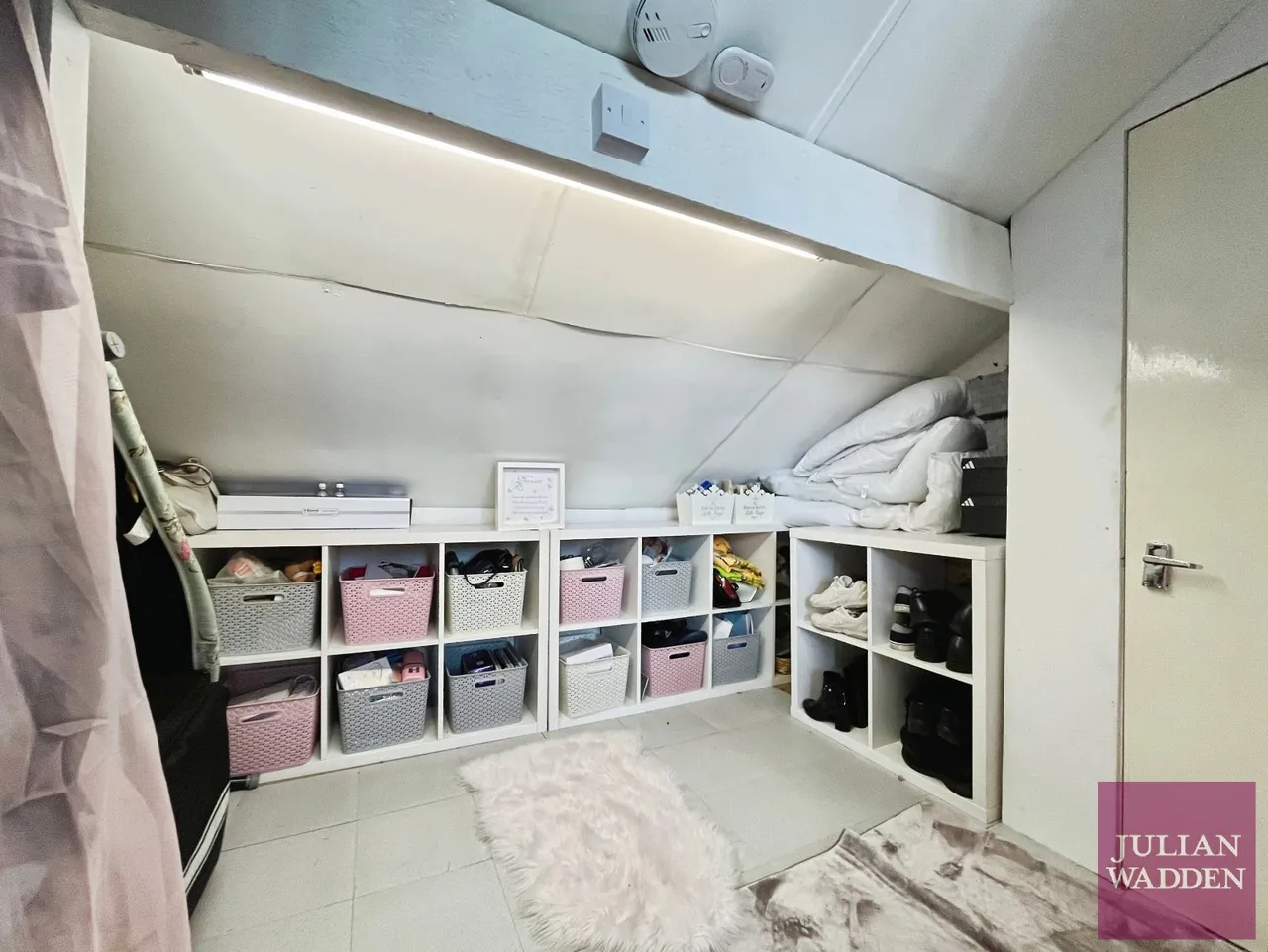 Windmill Lane, Denton, M34, photo 9