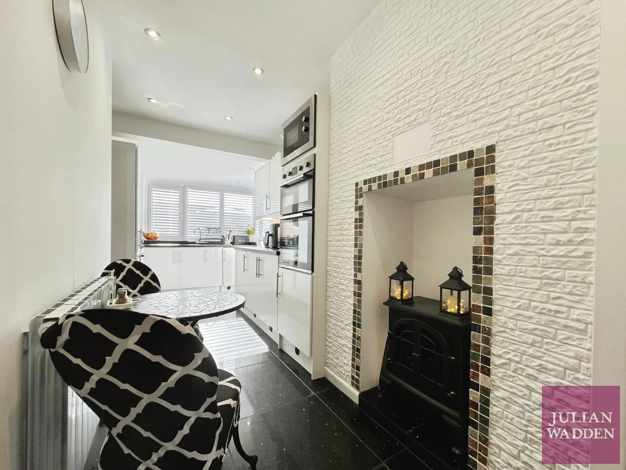 Windmill Lane, Denton, M34, photo 6