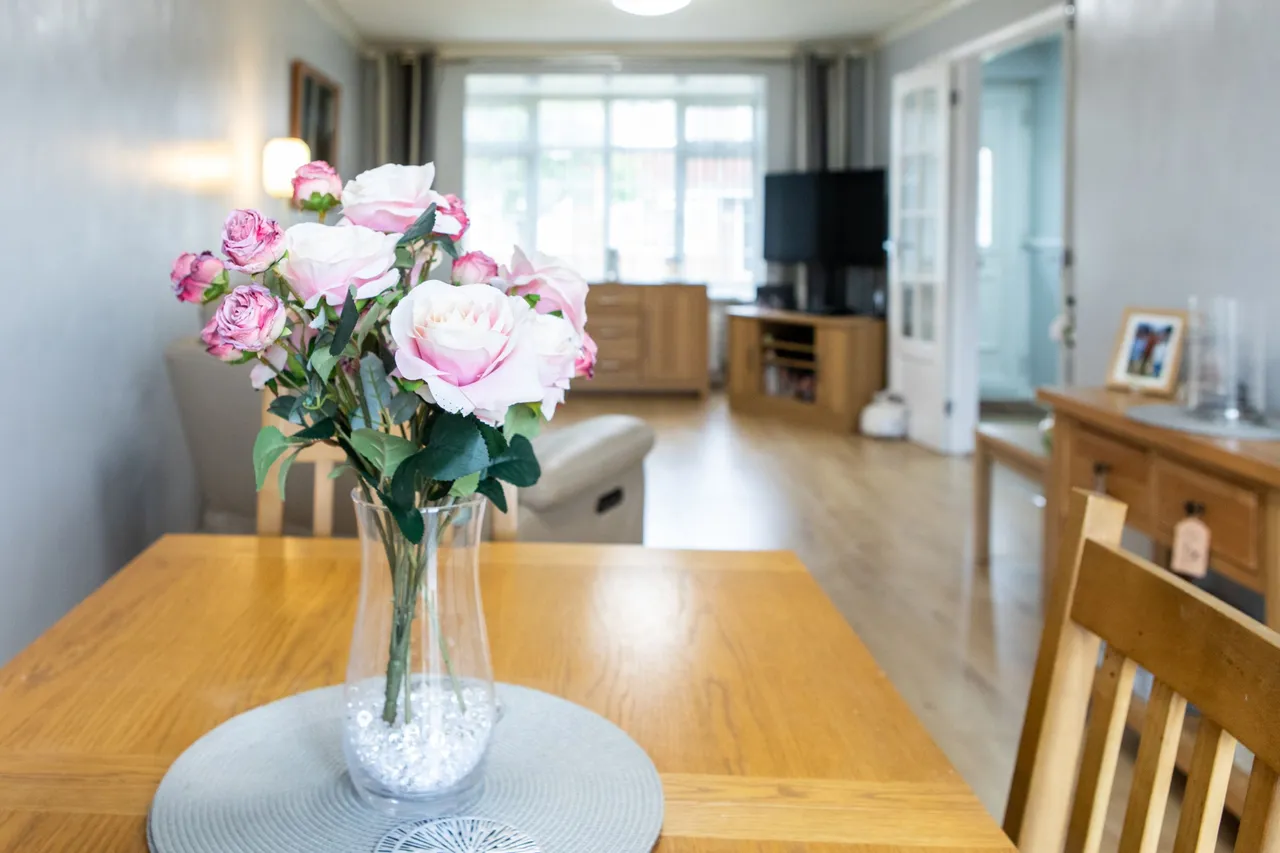 Dorchester Close, Cranbrook Drive, Maidenhead, Berkshire, photo 7