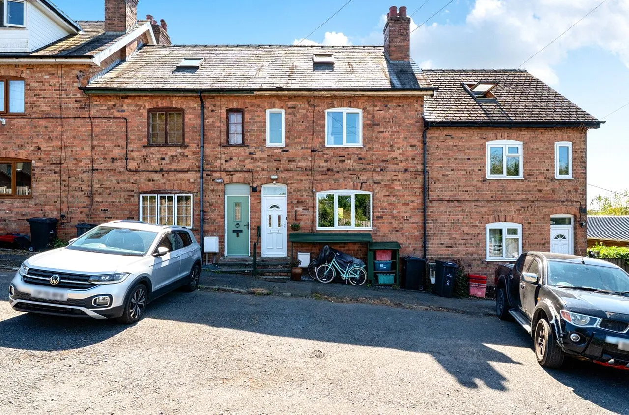 3 bed house for sale — New Street, Llandrindod Wells, Powys, LD1 6BU