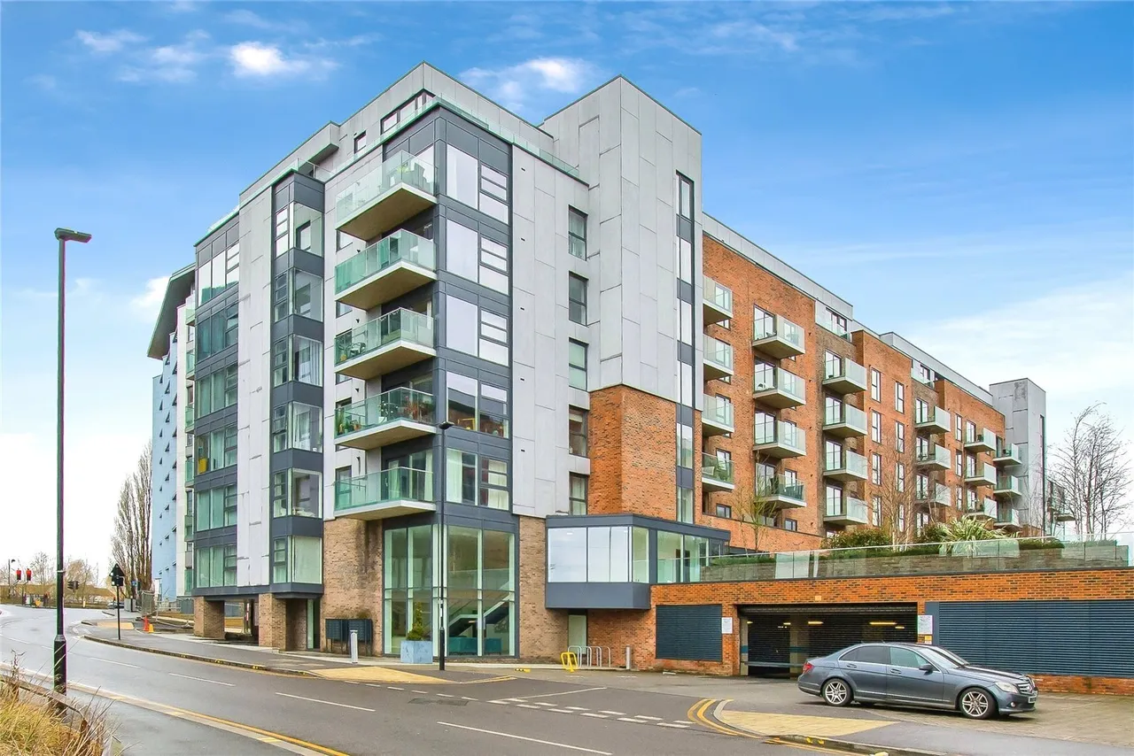1 bed flat for sale — East Station Road, Fletton Quays, Peterborough, Cambridgeshire, PE2