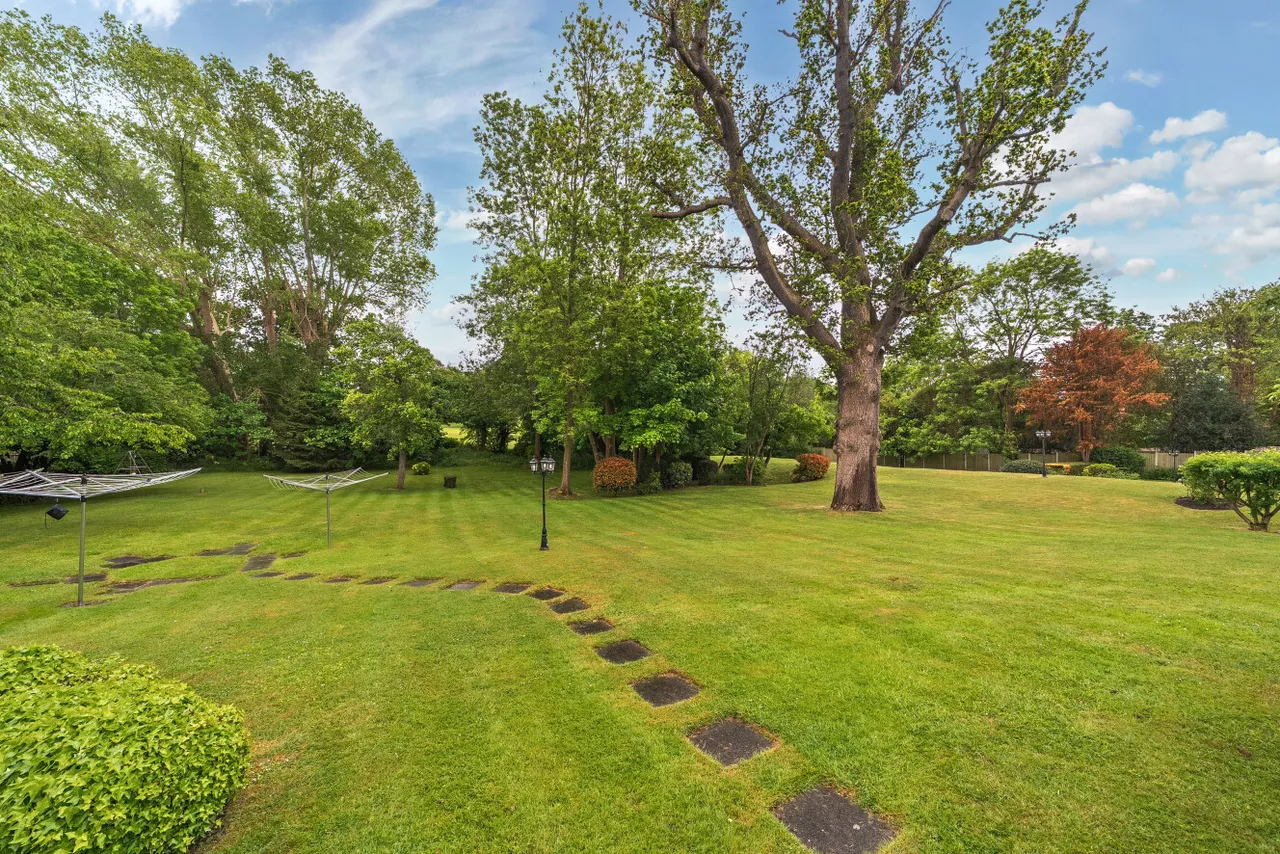 Willow Grove, Chislehurst, Kent, BR7, photo 8
