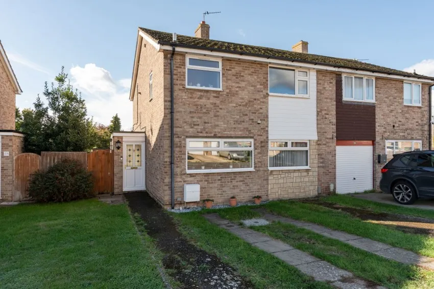 3 bed property for sale, Fairfax Road, Chalgrove, OX44