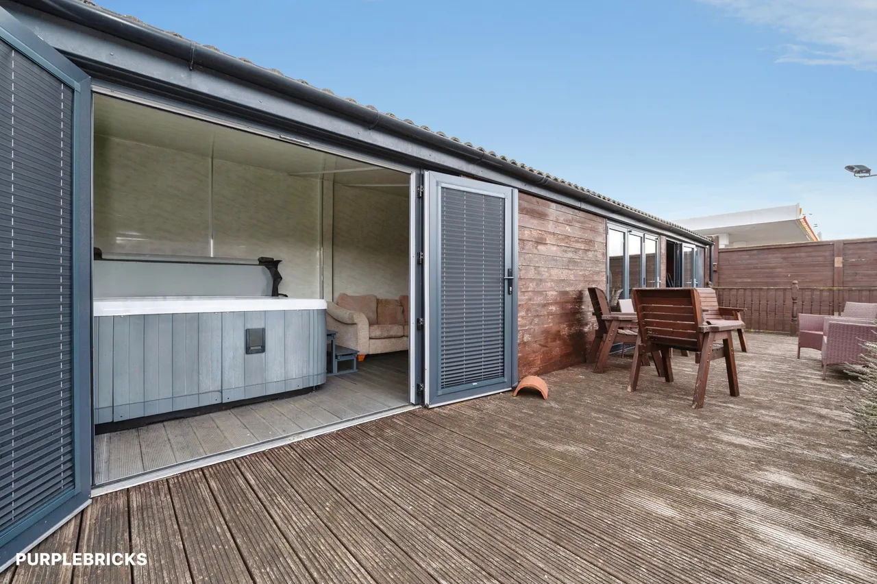 Wrotham Road, Gravesend, DA11, photo 38