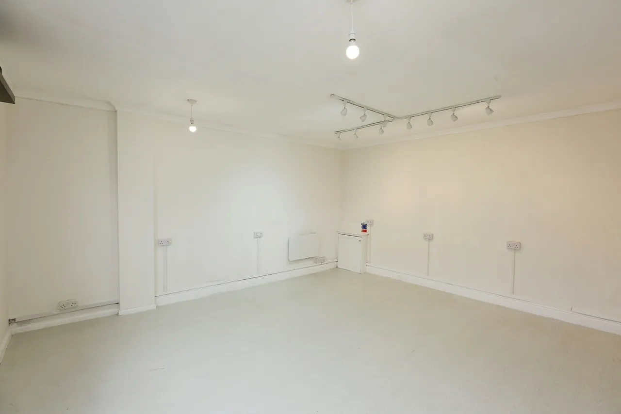 Newtown Road, Southampton, SO19, photo 8